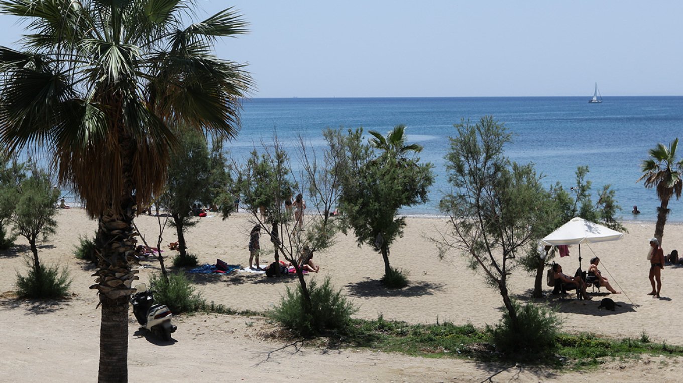 Σοβαρή εξέλιξη με το νεκρό κοριτσάκι στο Παλαιό Φάληρο: Βρέθηκε βίντεο που δείχνει την 3χρονη να μεταφέρεται σε καροτσάκι!