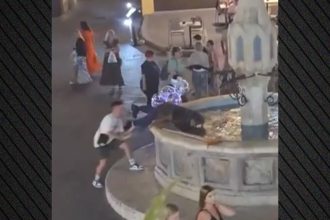 Εισαγγελική εντολή για τον εντοπισμό του νεαρού που έριξε άστεγο σε συντριβάνι στη Ρόδο