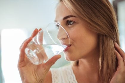 Ποιες τροφές σε αφυδατώνουν και δεν το ξέρεις
