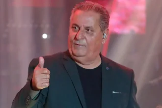 Ζαφείρης Μελάς: Ο Οικονομόπουλος δεν είναι λαϊκός, δεν μπορεί να πει ζεϊμπέκικο, όπως το αποδίδω εγώ