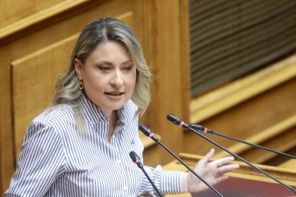 Χριστίνα Αλεξοπούλου: Παρέμβαση στη Βουλή για τους συμβολαιογράφους του Εφετείου Πατρών