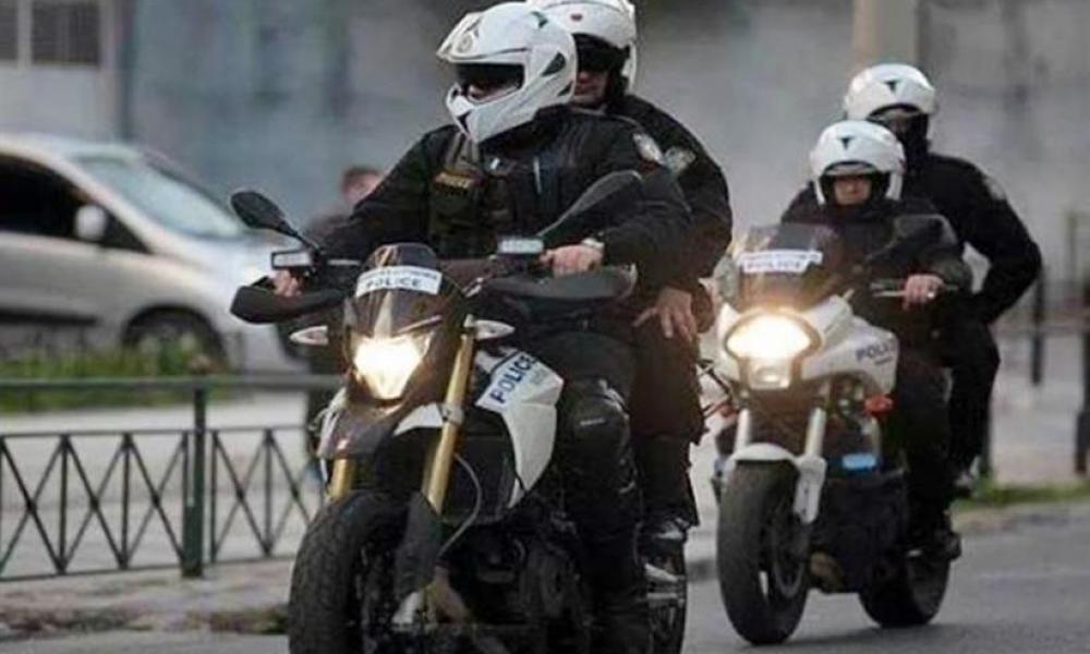 Καταδίωξη κλεμμένου ΙΧ στο Μενίδι - Αστυνομικοί πυροβόλησαν τα λάστιχα όταν ο οδηγός δεν σταμάτησε στον έλεγχο