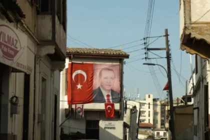 Εκτοπισμένοι πρόσφυγες οι Ελληνοκύπριοι που συνελήφθησαν στα Κατεχόμενα για δήθεν κατασκοπεία, ανήμερα της επετείου του Αττίλα και της επίσκεψης Ερντογάν