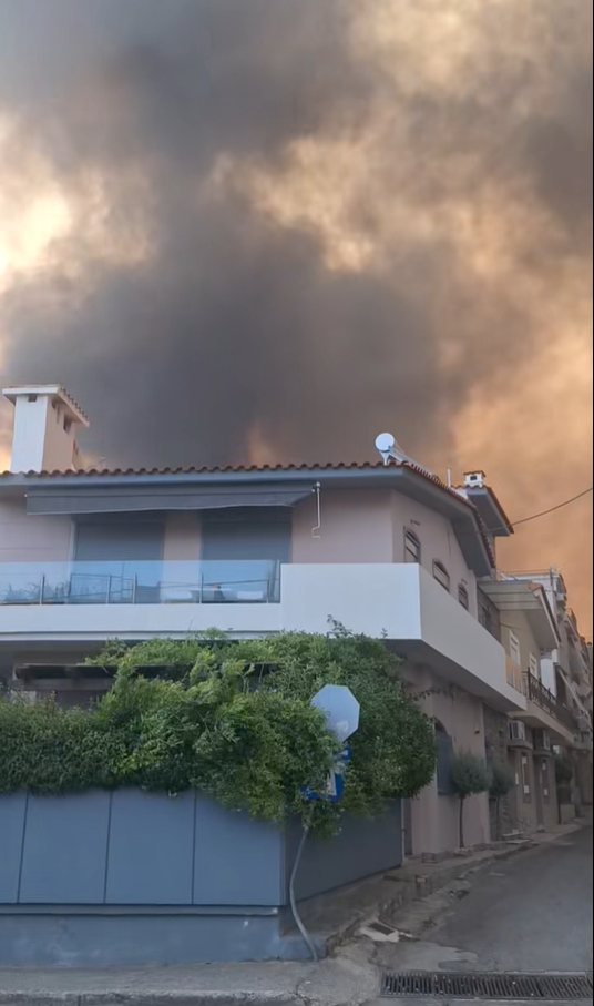 Πύρινος εφιάλτης στα Συχαινά: Κάηκαν σπίτια, εκκενώνονται οικισμοί και κτίρια - Δραματικές στιγμές για τους κατοίκους (ΦΩΤΟ & BINTEO)