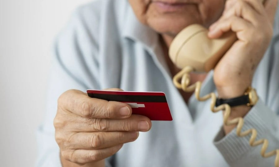 Αχαΐα: Στα χέρια της Αστυνομίας ζευγάρι απατεώνων