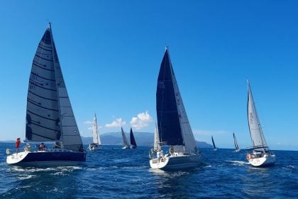 Ράλι Ιονίου: Καιρική αστάθεια και άπνοια ταλαιπώρησαν τα πληρώματα στην 1η ιστιοδρομία