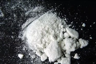 Κάτω Αχαΐα: Ο διακινητής πέταξε την κοκαΐνη από το αυτοκίνητο για να γλιτώσει τη σύλληψη - Τι βρήκαν οι αστυνομικοί