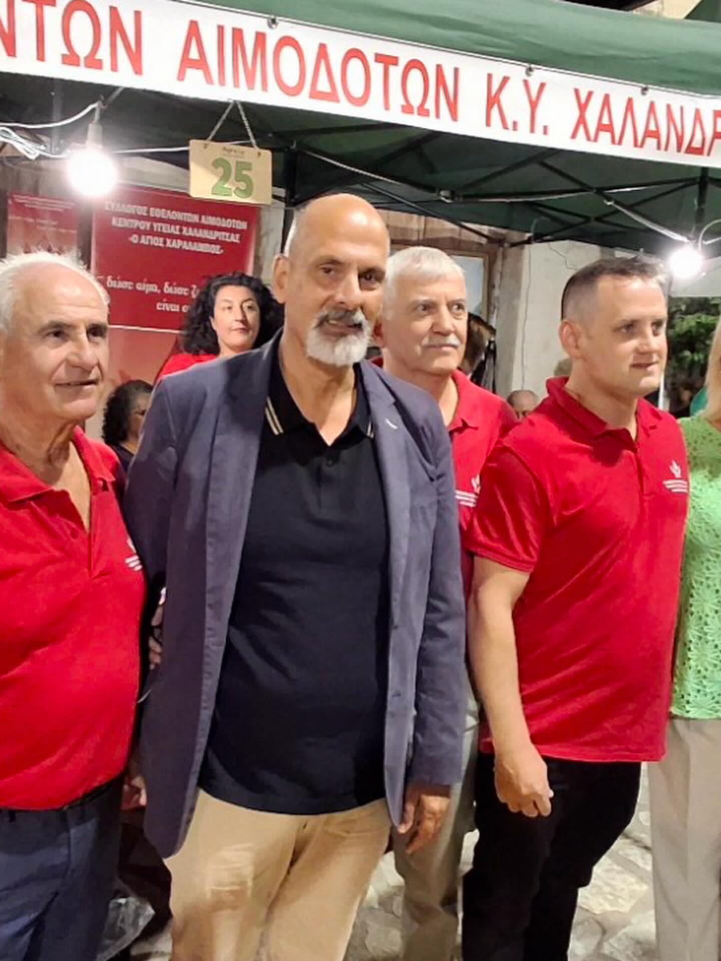 Στην έκθεση της Χαλανδρίτσας ο Χαράλαμπος Μπονάνος ΦΩΤΟ