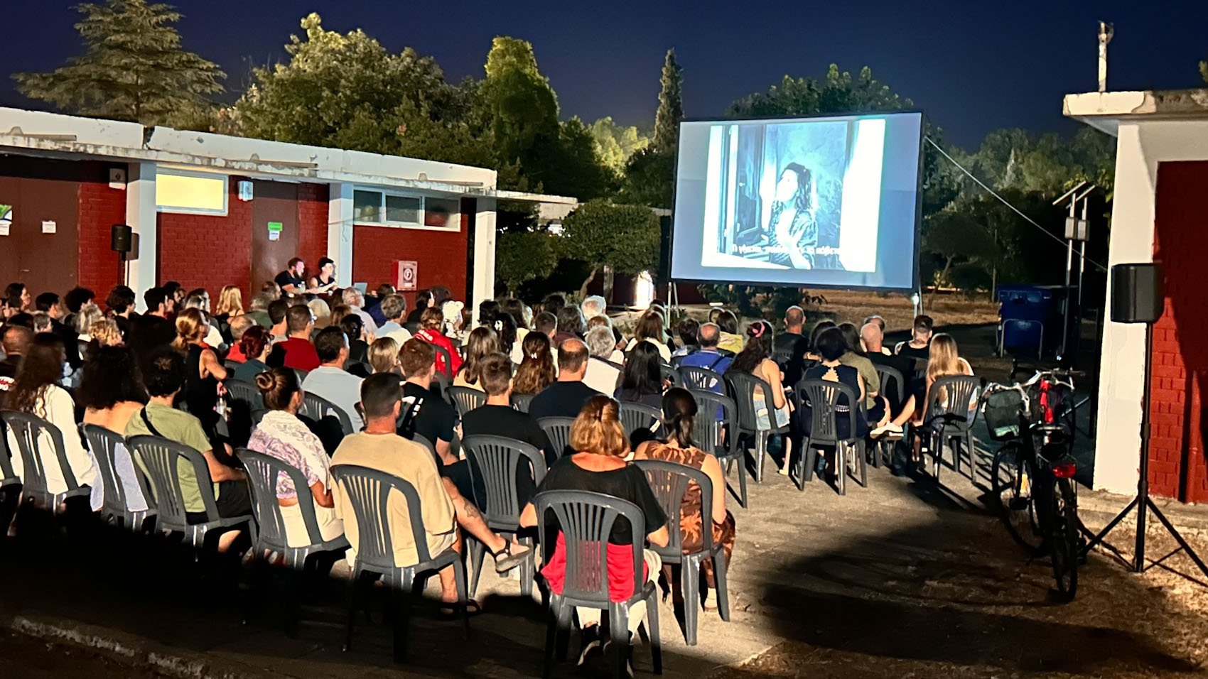 Πόλος έλξης για τους σινεφίλ η ταινία «Πάντα υπάρχει αύριο»
