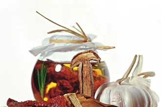 Φτιάχνουμε λιαστές ντομάτες στο φούρνο από πομοντόρια!