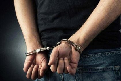 Ηλεία: Toν συνέλαβαν τη στιγμή που αφαιρούσε κοσμήματα αξίας 150.000 ευρώ