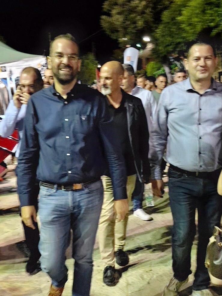 Στην έκθεση της Χαλανδρίτσας ο Χαράλαμπος Μπονάνος ΦΩΤΟ