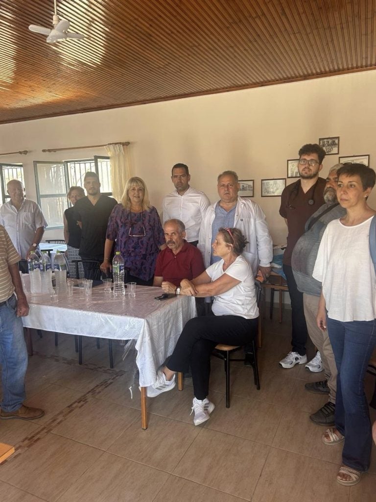ΑΧΑΙΑ: Έλεγχοι στους πυρόπληκτους από τους γιατρούς της Πνευμονολογικής Κλινικής του ΠΓΝΠ - ΦΩΤΟ Αχαΐα: Έλεγχοι στους πυρόπληκτους από τους γιατρούς της Πνευμονολογικής Κλινικής του ΠΓΝΠ ΦΩΤΟ