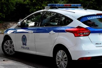 Πάτρα: "Εισέβαλαν" με κουκούλες σε σούπερ μάρκετ - Τι αφαίρεσαν