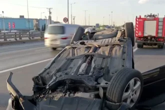 Πάτρα: Τροχαίο στον κόμβο Οβρυάς - "Τούμπαρε" ΙΧ - Στο νοσοκομείο ένα άτομο