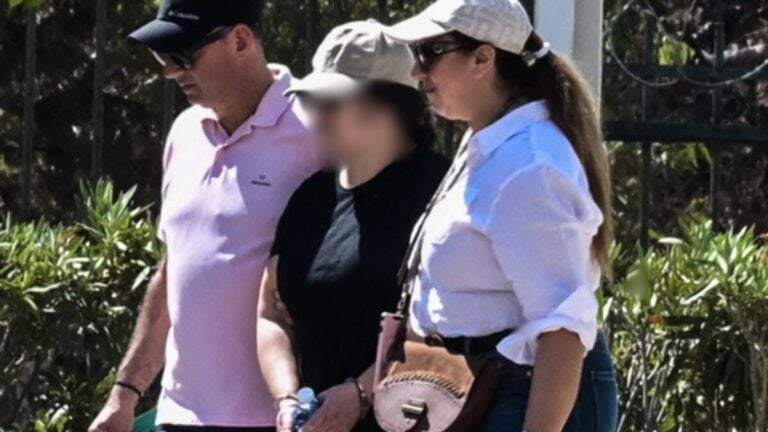 Νεκρό κοριτσάκι στο Παλαιό Φάληρο: Στον ανακριτή σήμερα η 32χρονη μητέρα – Η νέα εκδοχή που υποστηρίζει
