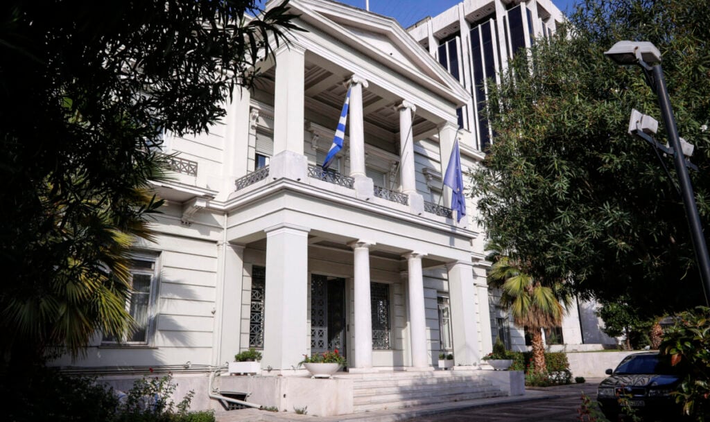 Η Αθήνα καταρρίπτει τους ισχυρισμούς της Λιβύης – Η Ελλάδα απαντά στη ρηματική διακοίνωση με χάρτες στον ΟΗΕ