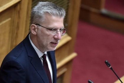 Άκης Σκέρτσος: Στατιστική και πολιτική λαθροχειρία από το ΠΑΣΟΚ στο θέμα των διακοπών των Ελλήνων