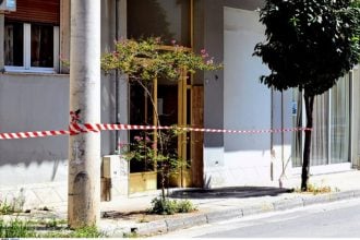 Γυναικοκτονία στον Βόλο: «Για μένα πέθανε και αυτός, θα πάρω εκδίκηση για ό,τι έκανε στη μάνα μου» ξεσπά η 18χρονη κόρη