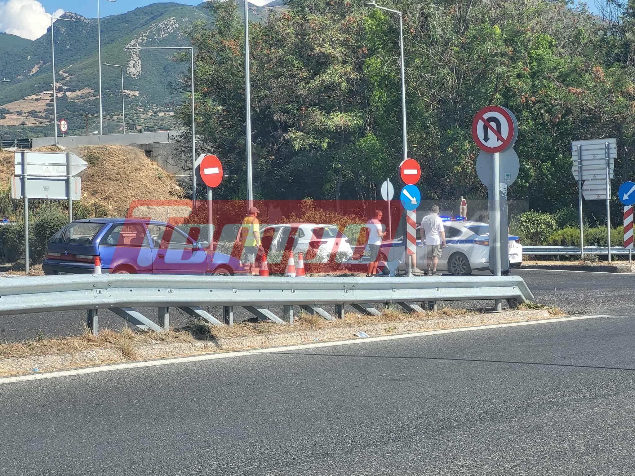 Πάτρα: Τροχαίο ατύχημα στον κόμβο Οβρυάς - ΦΩΤΟ