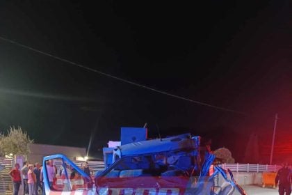 Αχαΐα: Τραγωδία στην 111 - Νεκρός 60χρονος μετά από σφοδρή σύγκρουση νταλίκας με φορτηγάκι (ΦΩΤΟ)