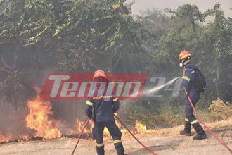 Δήμαρχος Δυτικής Αχαΐας: Επεκτείνεται η φωτιά και απειλεί νέους οικισμούς, έκκληση για περισσότερα εναέρια μέσα