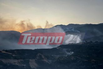 Μάχη με διάσπαρτες εστίες στην Πάτρα, βελτιωμένη η εικόνα της μεγάλης πυρκαγιάς