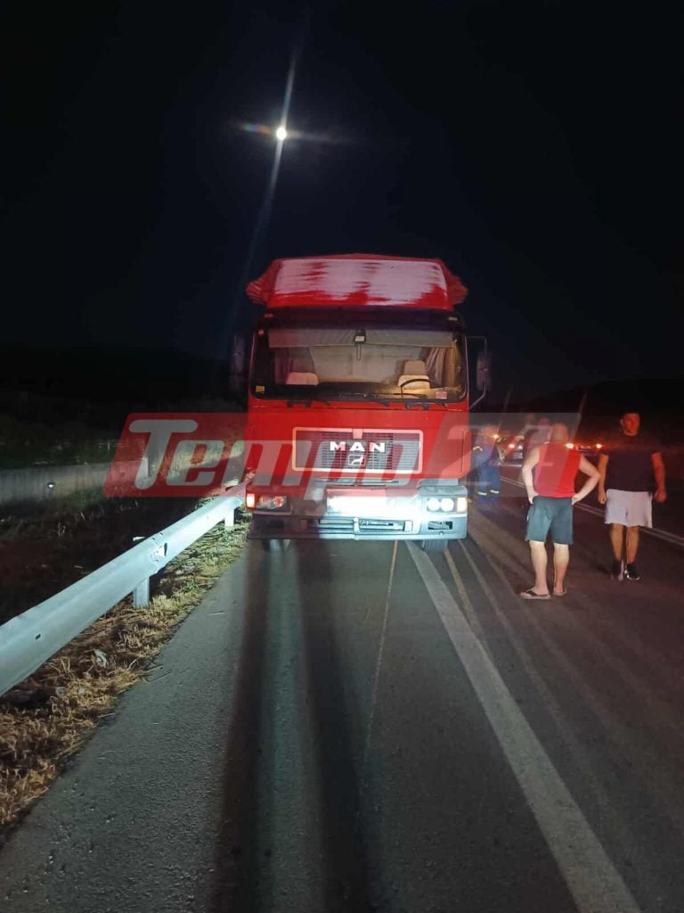 Αχαΐα: Τραγωδία στην 111 - Νεκρός 60χρονος μετά από σφοδρή σύγκρουση νταλίκας με φορτηγάκι (ΦΩΤΟ)