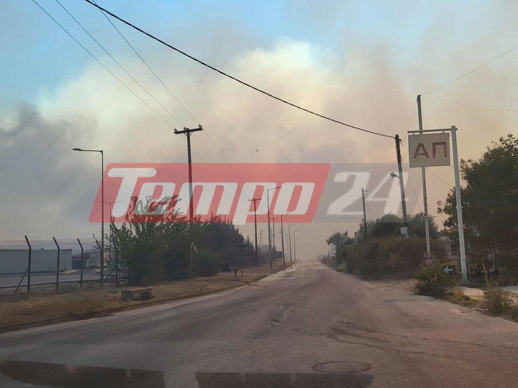 Κόλαση φωτιάς στην Αχαΐα: Καίγονται σπίτια επιχειρήσεις και νεκροταφείο - Εκκενώνονται Καμίνια, Βραχνέικα και Τσουκαλέικα, έκλεισε τμήμα της Πατρών-Πύργου (ΦΩΤΟ - ΒΙΝΤΕΟ)