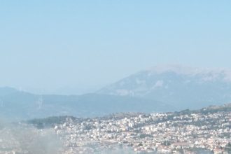 Πάτρα: Υπό έλεγχο η φωτιά κοντά στο Σαραβάλι - ΝΕΟΤΕΡΑ (ΦΩΤΟ)