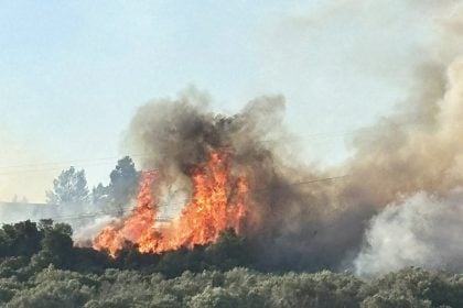 Πύρινος εφιάλτης στα Συχαινά: Κάηκαν σπίτια, εκκενώνονται οικισμοί και κτίρια - Δραματικές στιγμές για τους κατοίκους (ΦΩΤΟ)