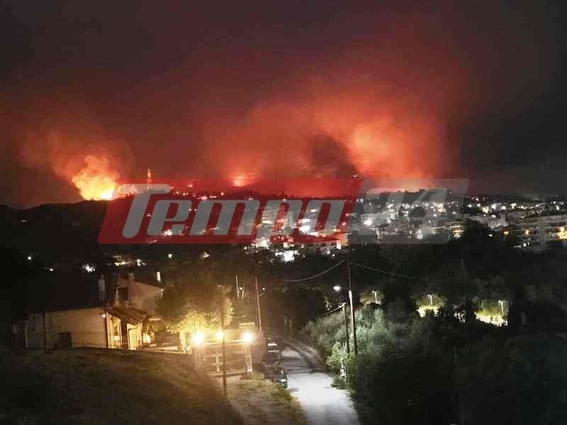 Πάτρα: Δεύτερη νύχτα με πύρινο εφιάλτη - Μπαράζ μηνυμάτων του 112 για εκκενώσεις οικισμών, κλειστή η Περιμετρική (ΦΩΤΟ - ΒΙΝΤΕΟ)