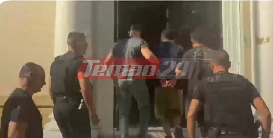 Πάτρα: Στα δικαστήρια για να απολογηθεί ο 25χρονος που κατηγορείται για τη φωτιά στο Γηροκομειό - ΦΩΤΟ