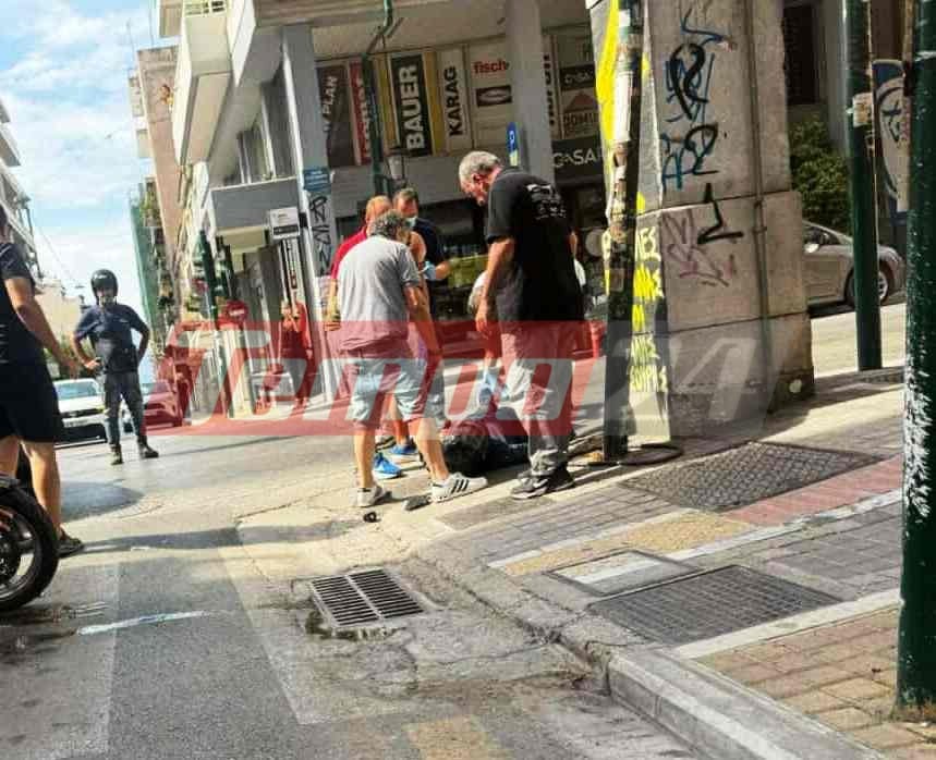 Πάτρα: ΙΧ “καρφώθηκε” πάνω σε μηχανή! Εκτίναξε τον οδηγό στο πεζοδρόμιο (ΦΩΤΟ)