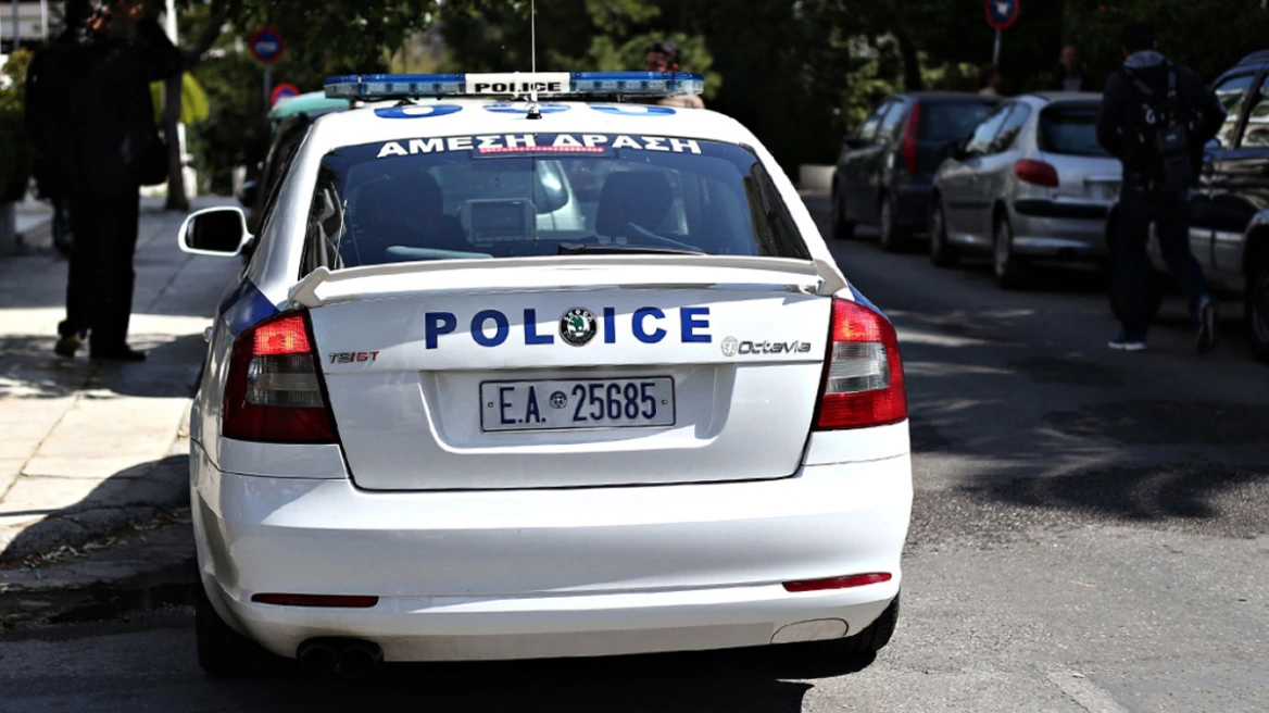 Συνελήφθησαν δύο άνδρες που εξαπατούσαν πολίτες παριστάνοντας τους λογιστές