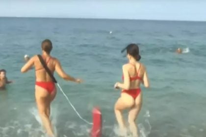 Ναυαγοσώστριες έσωσαν 2χρονη που επέπλεε χωρίς τις αισθήσεις της
