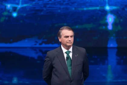 Τελεσίγραφο στον Μπολσονάρου: 48 ώρες για να απαντήσει σε κατηγορίες απόπειρας διαφυγής στην Αργεντινή