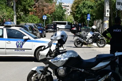 Προφυλακιστέος ο 28χρονος για τη δολοφονία της 47χρονης στο Χαλάνδρι: «Ήμουν σε αμόκ, δεν ήξερα τι έκανα» υποστήριξε
