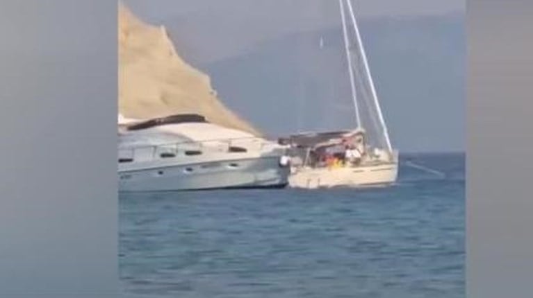 Σύγκρουση σκαφών με τραυματισμό και συλλήψεις