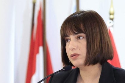 Σβίγκου: Η κυβέρνηση οφείλει να σταματήσει την μονόπλευρη στήριξη στο Ισραήλ και να πρωτοστατήσει σε ειρηνευτικές πρωτοβουλίες