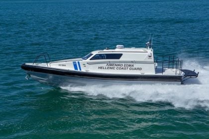 Λευκάδα: Επιχείρηση του Λιμενικού για άμεση διακομιδή 50χρονου ασθενούς από σκάφος