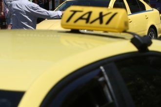 Οδηγός ταξί πέθανε πάνω στο τιμόνι