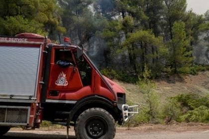 Πυροσβεστική: Σε γενική επιφυλακή στις περιοχές όπου αναμένεται ακραίος κίνδυνος πυρκαγιάς – Περιπολίες εναέριας επιτήρησης
