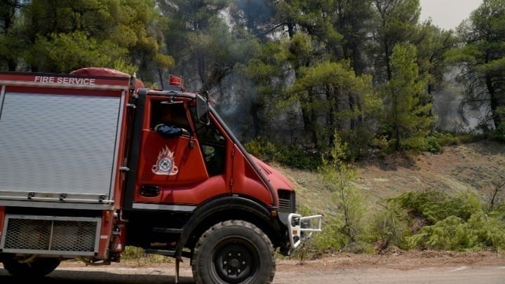 Πυροσβεστική: Σε γενική επιφυλακή στις περιοχές όπου αναμένεται ακραίος κίνδυνος πυρκαγιάς – Περιπολίες εναέριας επιτήρησης
