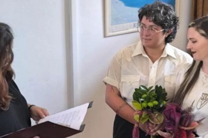 Λέσβος: Ο πρώτος πολιτικός γάμος μεταξύ γυναικών στην πατρίδα της Σαπφούς, Ερεσό