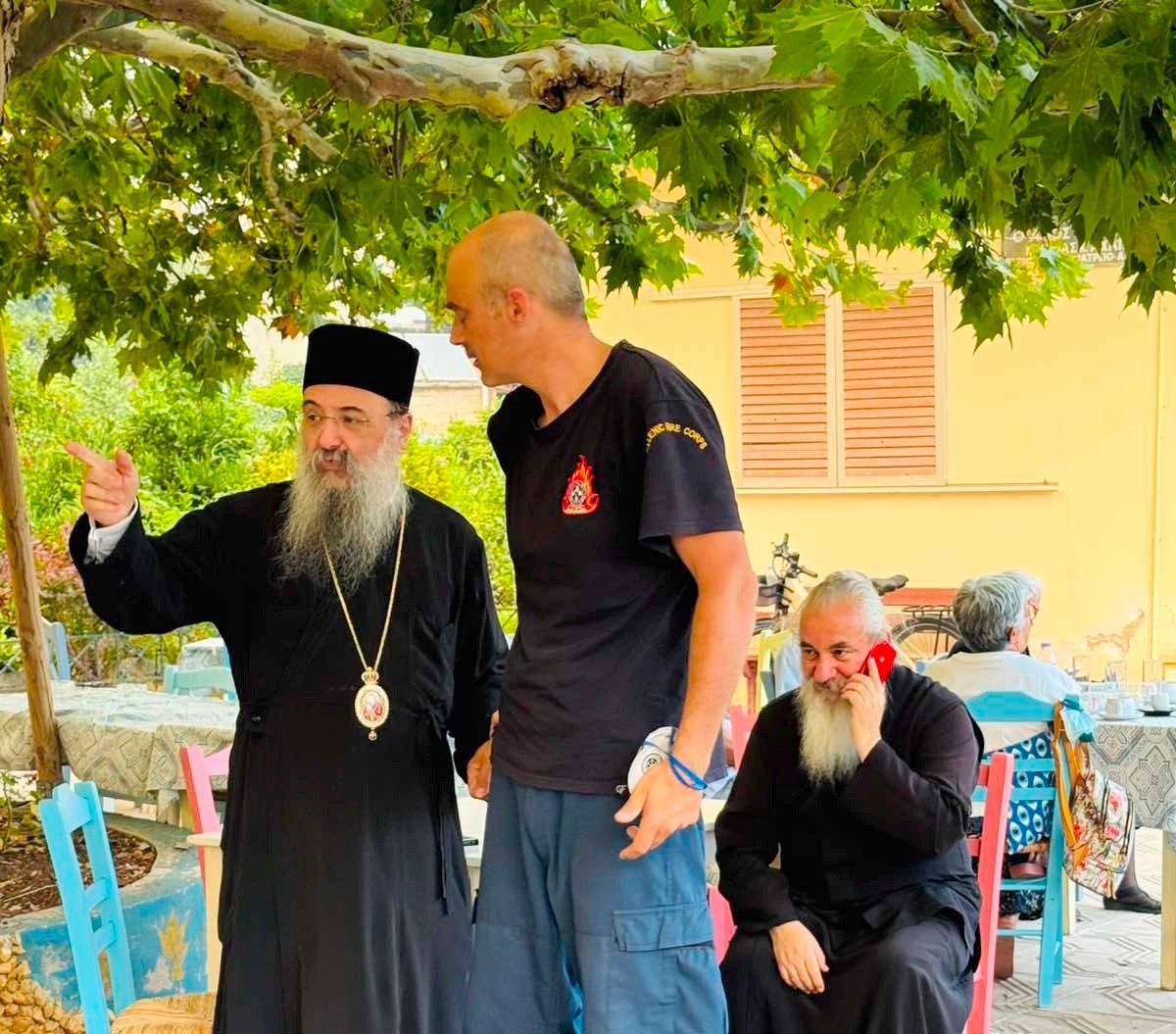 Μητροπολίτης Πατρών Χρυσόστομος: «Προσευχηθείτε για την φλεγόμενη Αχαΐα»