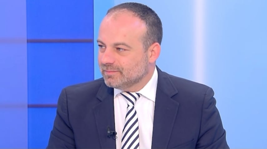 Όταν η πολιτική χάνει το νόημά της η κοινωνία χάνει το μέλλον της