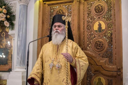 Ο Μητροπολίτης Καλαβρύτων και Αιγιαλείας Ιερώνυμος τοποτηρητής της Ιεράς Μητροπόλεως Κορίνθου