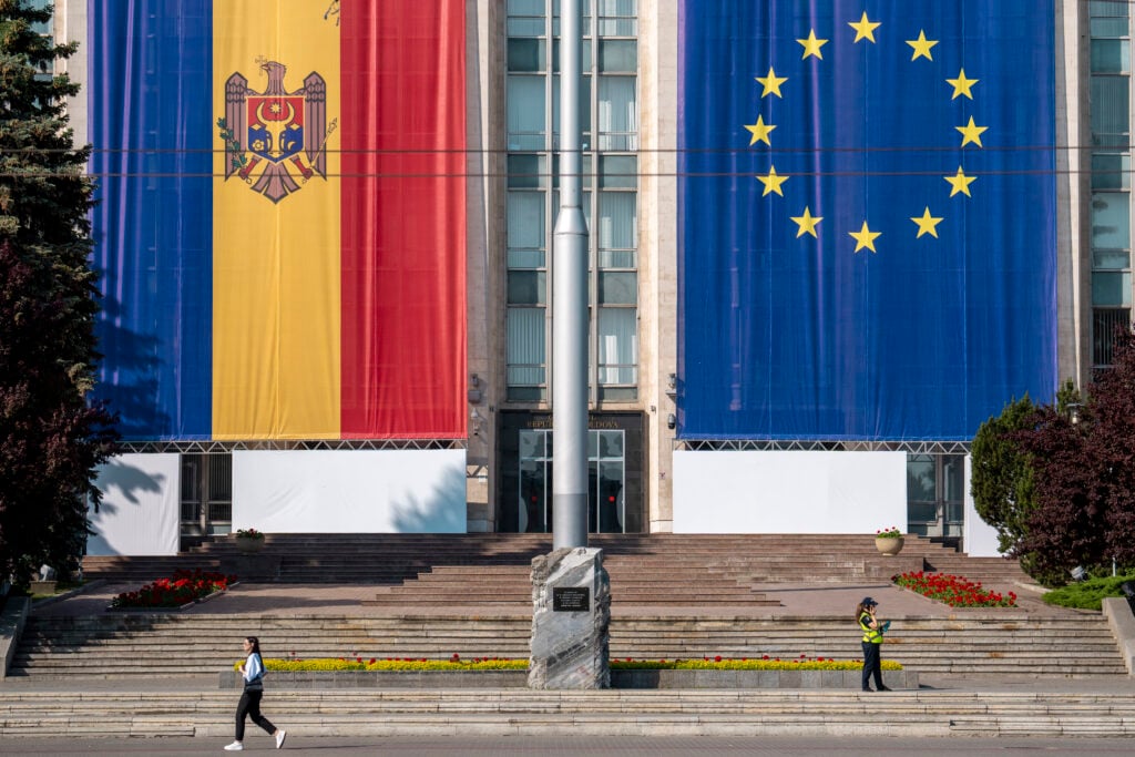 Μολδαβία: Επίσκεψη Μακρόν, Μερτς και Τουσκ στο Κισινάου για στήριξη απέναντι στις ρωσικές παρεμβάσεις