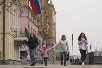 Ρωσία: Υποχρεωτική κρατική εφαρμογή μηνυμάτων από 1η Σεπτεμβρίου - Η «MAX» παίρνει τον έλεγχο